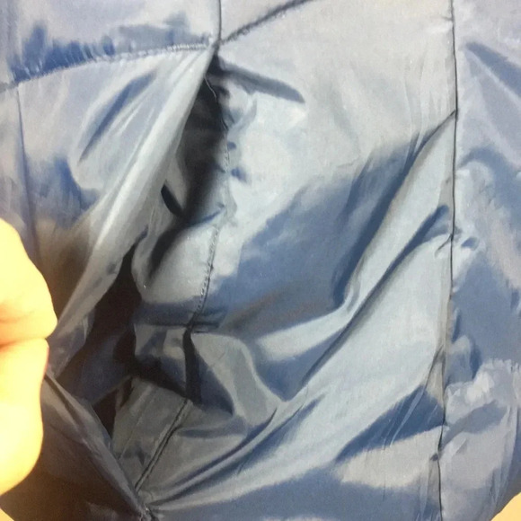 Adidas‎ x Notre Dame Official Puffer Vest - Picture 6 of 8